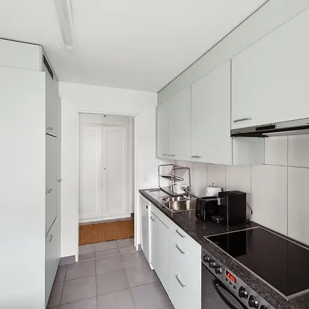 Charming 1 Bedroom شقة *