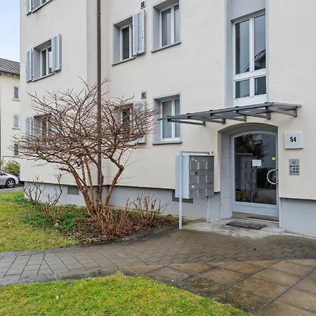 Charming 1 Bedroom